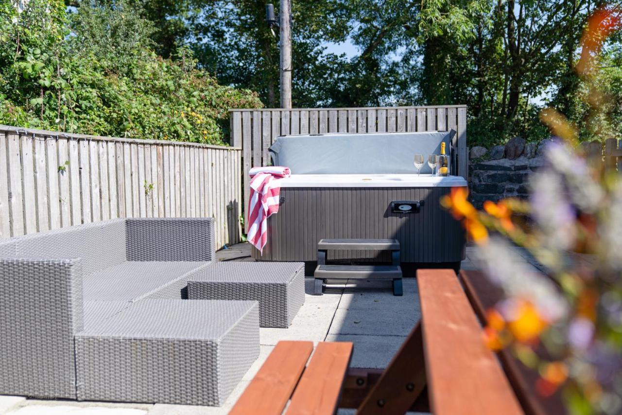 Wrth Y Nant Villa Saint Ishmaels  Exterior photo