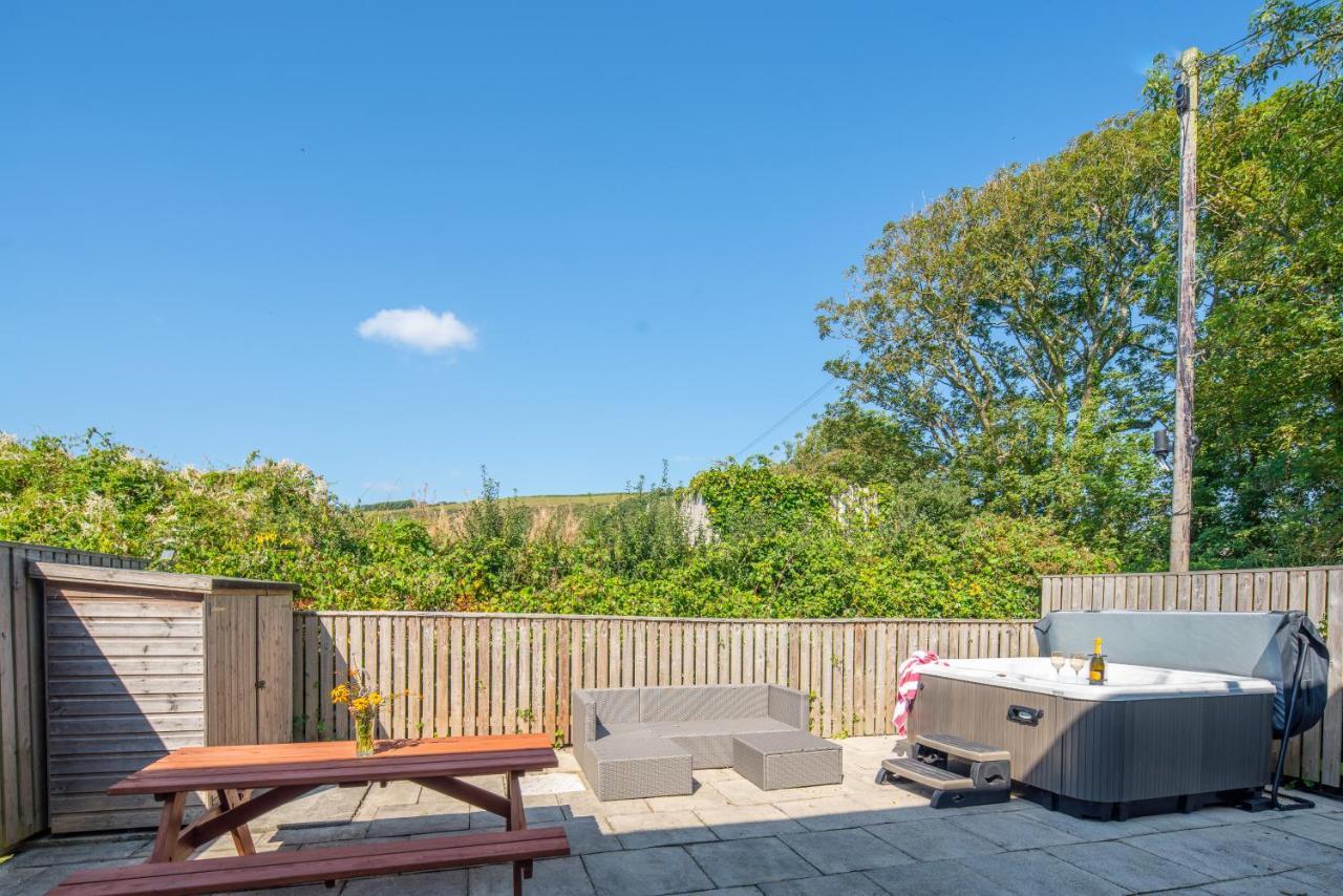 Wrth Y Nant Villa Saint Ishmaels  Exterior photo